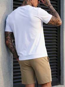 Manfinity CasualCool Men's Casual Short Sleeve T-Shirt And Shorts 2 Pieces Set, Spring/Summer, Holiday - Multicolor - View 2