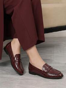 Sleekvia Women's Fashion Versatile Burgundy Round Toe PU Material Texture Flat Sole Shoes, Commuting, Parties, Travel, Vacation, Four Seasons Wear - Burgundy - View 4