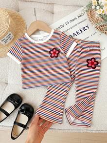 SHEIN Bộ 2 món áo thun cổ tròn và quần ống loe ôm dáng cho bé gái, họa tiết hoa và sọc. - Nhiều màu - Xem 9
