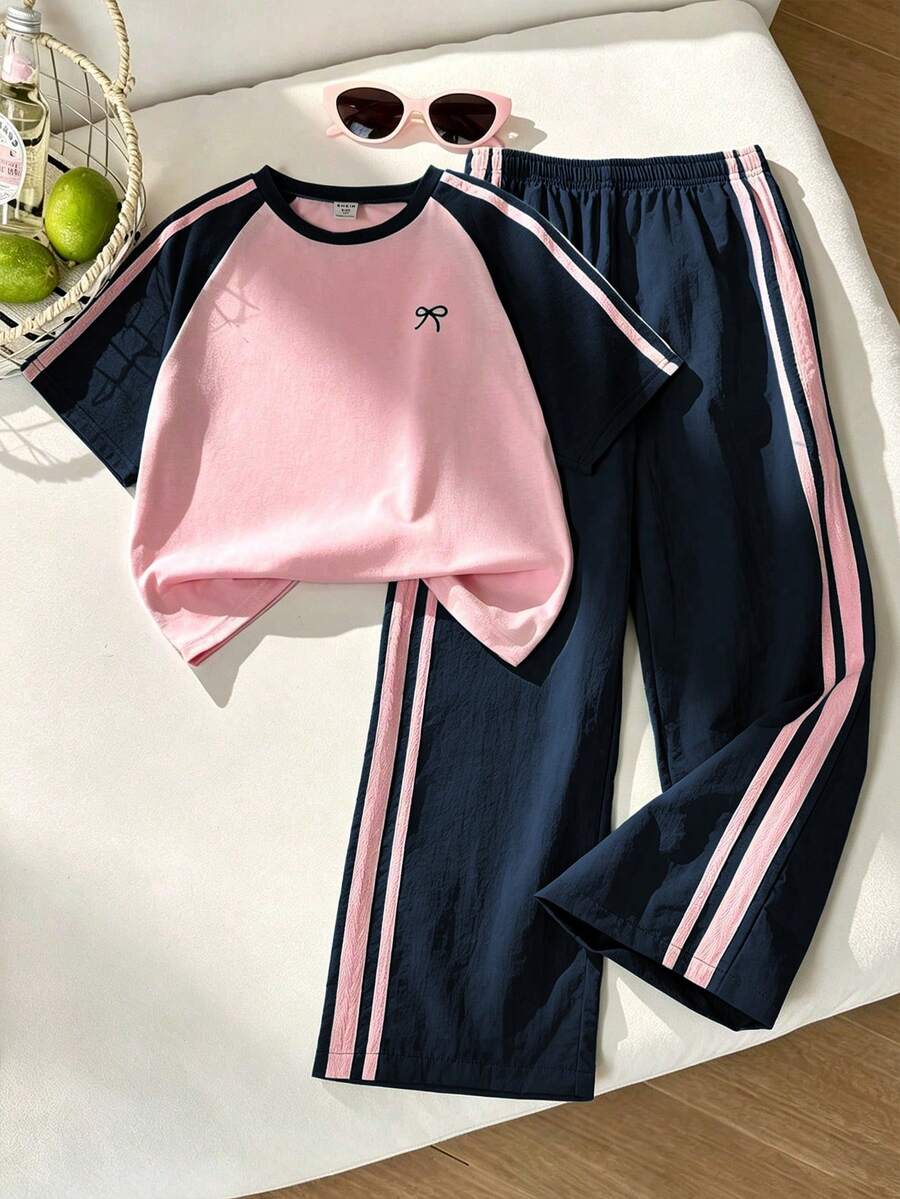SHEIN Tween女孩T恤套裝,運動風粉色與深綠色拼接短袖T恤與短褲套裝,夏季寬鬆版型設計,輕量面料,適合日常穿著、休閒運動或搭配造型,返校季 - 藏蓝色 - 查看 1