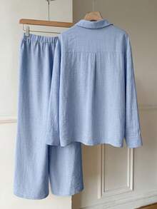 SHEIN EZwear 浅蓝色骑士刺绣纹理单排扣衬衫和休闲口袋裤套装 - 淺藍色 - 查看 2