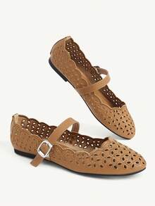 CUCCOO CHICEST Women's Hollow Embroidery, Buckle, Comfortable Flat Shoes - Brown - View 4