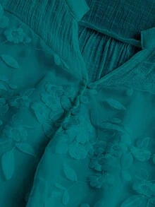 SHEIN LUNE 大尺碼女款時尚休閒捲袖開口領襯衫 - 水鴨藍 - 查看 5
