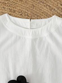 SHEIN Franclia Women's Summer 100 Cotton White Floral Minimalist Vacation Casual Skin-Friendly Comfortable Contrast Color 3D Flower Decor Sleeveless Shirt - White - View 4