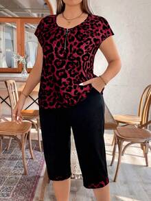 Breezaya Plus Size Women Leopard Print Zip-Up Half Placket T-Shirt And Casual Pocket Capri Pants 2 Pieces Set - Red - View 3