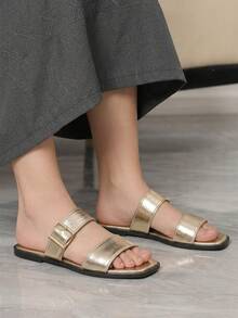 Sleekvia Ladies Comfortable Flat Wear-Resistant Versatile Metal Outdoor Flip-Flops Slippers - Gold - View 4