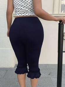 SHEIN CURVE+ 大尺碼女款素色荷葉邊 3/4 長度內搭褲 - 藏蓝色 - 查看 2
