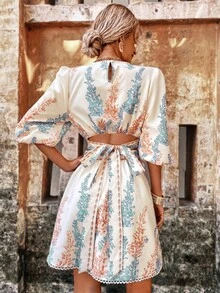 Vestido con estampado de plantas, mangas de linterna con recorte y espalda con lazada, atuendo de vacaciones para mujer - Multicolor - Ver 2
