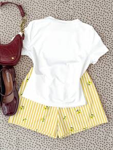 Bộ đồ đôi cho bé gái tuổi teen, gồm áo thun ngắn tay và quần short, họa tiết kem chanh ngọt ngào kiểu retro, kẻ sọc màu kem tươi mát, phong cách tối giản thường ngày, thích hợp cho mùa hè. - Nhiều màu - Xem 2