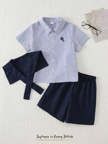 Cozy Pixies Bộ đồ cho bé trai gồm áo sơ mi ngắn tay cài cúc phía trước, họa tiết sọc phối màu tương phản, kèm áo choàng vai và quần short màu trơn. - Màu be - Xem 3