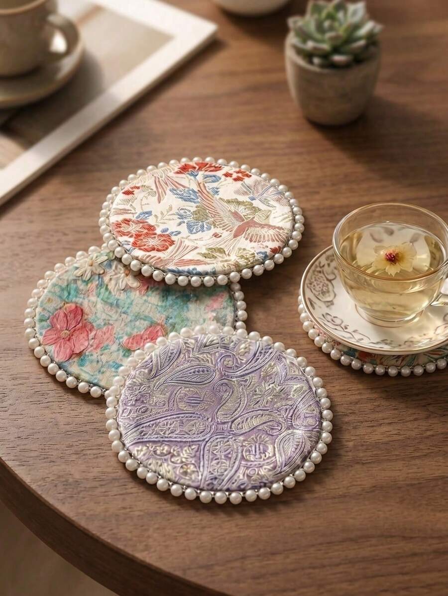 Cirelle 1个复古锦缎杯垫,简约桌面杯垫,厨房餐桌耐热杯垫,加厚隔热垫,家居装饰和桌面保护,适用于各种杯子,11*11厘米/4.33*4.33英寸。 - 彩色 - 查看 1