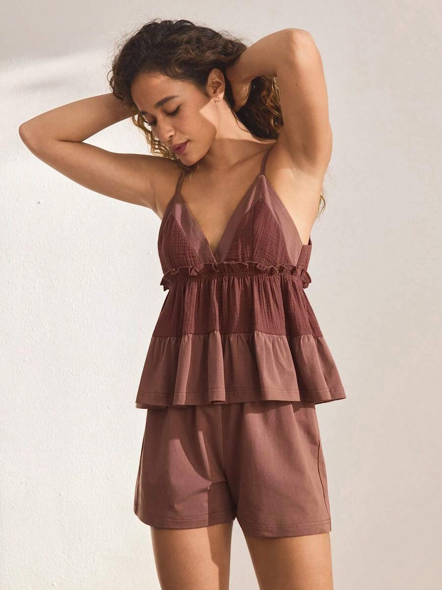 Ocili Bộ đồ mặc nhà thường ngày dành cho nữ, gồm áo hai dây xếp ly và quần short. - Màu Hoa hồng đỏ - Xem 1