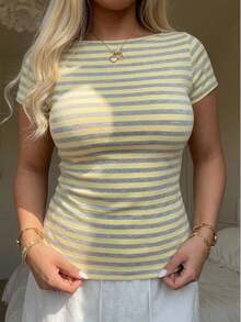 CovetEZ Camiseta de manga corta casual de talla grande con rayas de color crema amarillento, para primavera/verano - Amarillo - Ver 1
