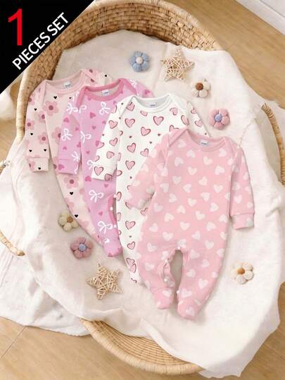 SHEIN Vintaside Kids 【买四送一】碎花爱心蝴蝶结印花婴儿连体衣，柔软面料，适合春夏穿着，婴儿长袖连体睡衣，甜美可爱简约粉色爱心连体睡衣