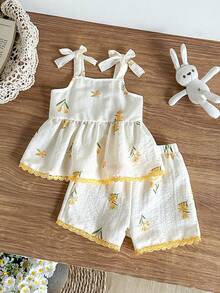 SHEIN Playful Pals 2件套女婴幼儿/新生儿0-3岁休闲日常可爱度假条纹蝴蝶结装饰吊带背心+短裤套装，春夏款 - 白色 - 查看 7