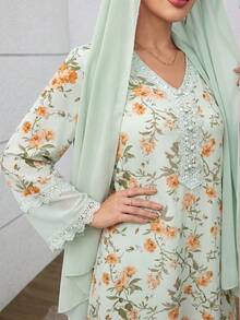 Yasmyna V-Neck Chiffon Lace Patchwork Floral Print Dress With Headscarf, Pink Tone - Green - View 2
