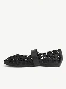 CUCCOO CHICEST Women's Hollow Embroidery, Buckle, Comfortable Flat Shoes - Black - View 6