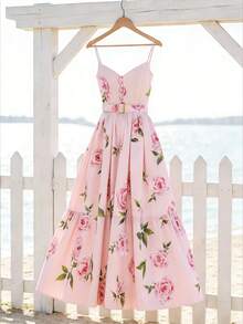 SHEIN Franclia 女士夏季连衣裙，吊带V领印花连衣裙，粉色连衣裙配金色方形金属扣腰带，吊带V领长款连衣裙，度假风连衣裙，通勤休闲连衣裙，夏季假日装扮，情人节装扮，派对连衣裙，婚纱，毕业礼服，夏季度假装扮，户外装扮，时尚休闲通勤连衣裙，百搭时尚日常休闲装 - 粉色 - 查看 3