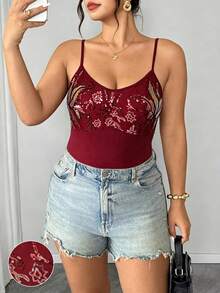 SHEIN Clasi Plus Size Multicolor Sequin Pattern Mesh Patchwork Solid Color Fabric Camisole, Casual Outdoor, Date, Party, Beach Holiday Camisole - Burgundy - View 4
