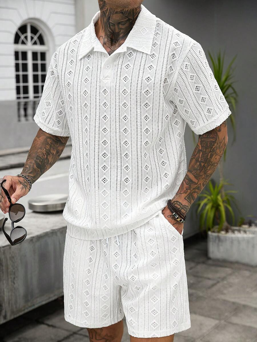 Manfinity CasualCool Set Kemeja Polo Pria Lengan Pendek dengan Kancing Setengah Plaket dan Tali Serut Pinggang serta Celana Pendek dengan Kantong - Putih - View 1