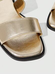 Sleekvia Ladies Comfortable Flat Wear-Resistant Versatile Metal Outdoor Flip-Flops Slippers - Gold - View 8