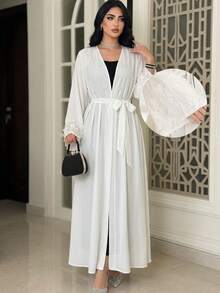 Yasmyna Elegant enfärgad 3D-blommig pärldekor Abaya för kvinnor - Vitt - Visa 3