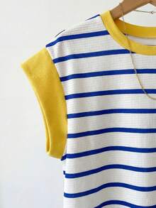 SHEIN Áo thun ngắn tay cổ tròn kẻ sọc dành cho nữ tuổi teen, kiểu dáng tối giản, thích hợp mặc ở nhà. - Nhiều màu - Xem 3