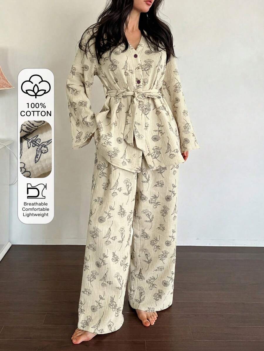 DAZY Conjunto de pijama de mujer con 2 piezas, estampado de dibujo lineal floral, tela de gasa texturizada y decoración de botones de contraste - Blanco - Ver 1