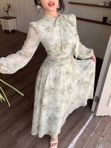 Modelyn 女士蓝色系带领褶皱腰身连衣裙，适合春秋季户外穿着 - 綠色 - 查看 7