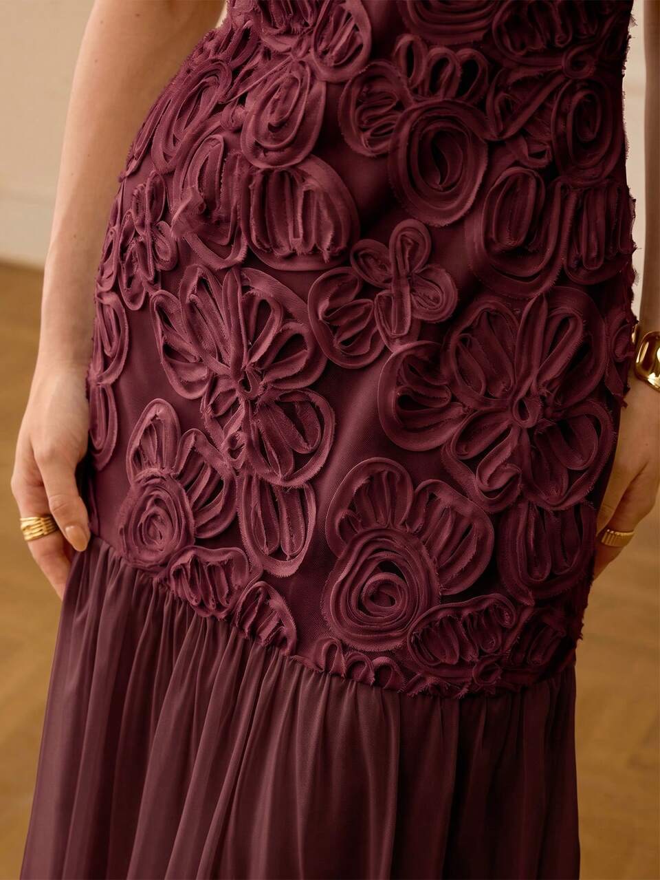 ZEYLAH Spring/Summer New Lace Embroidered 3D Floral Patchwork Flowing Chiffon Sleeveless Fitted Dress For Women
