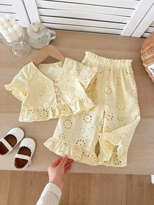 SHEIN LMoss Kids 女婴夏季可爱刺绣上衣和荷叶边裤套装 - 芥末黃 - 查看 5