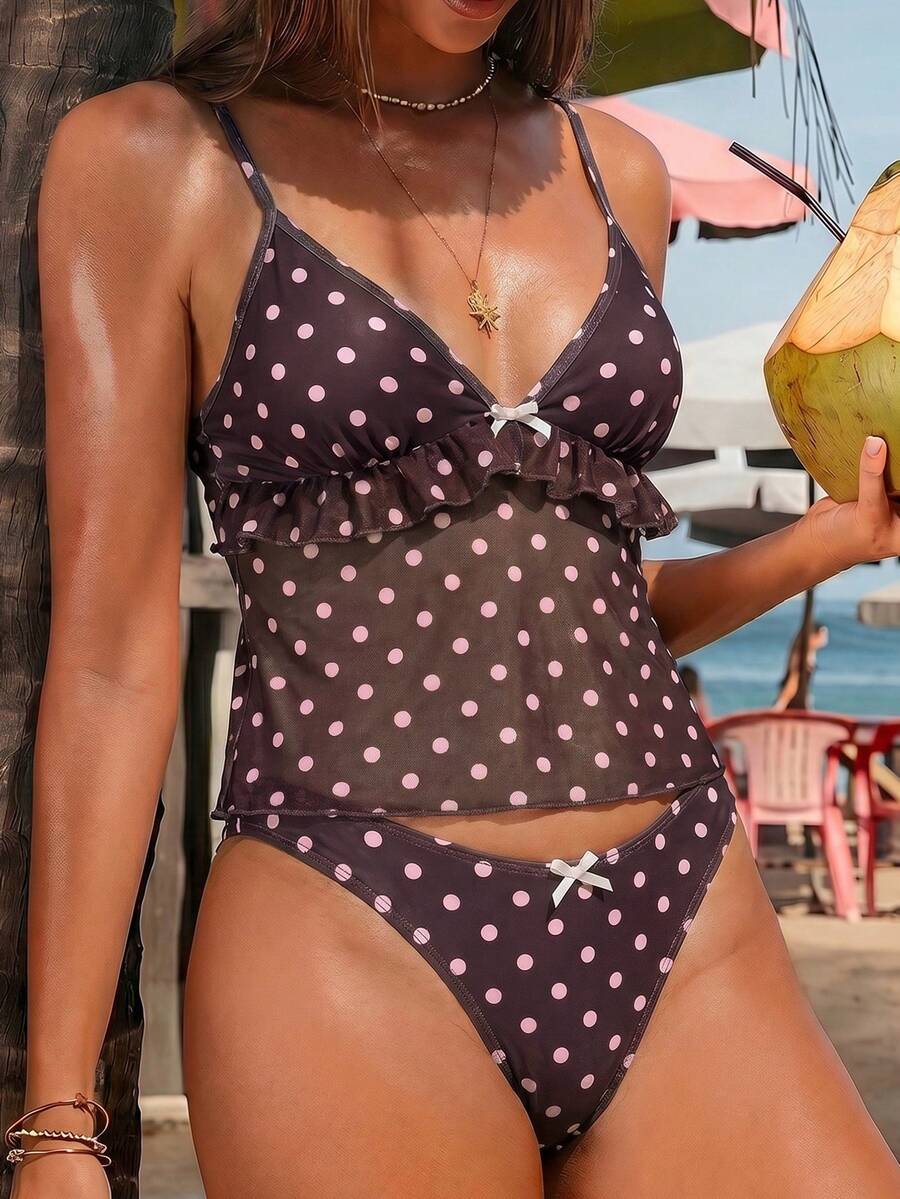Swim Mod Conjunto de traje de baño tankini de 2 piezas con estampado de lunares, tirantes finos, decoración de lazo con volantes y top triangular, talla estándar para mujer - Multicolor - Ver 1