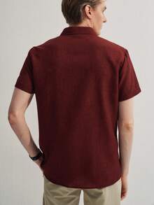 Manfinity CityGents 1pc Men's Burgundy Casual Commuter Versatile Slim-Fit Button-Up Shirt, Summer - Burgundy - View 2