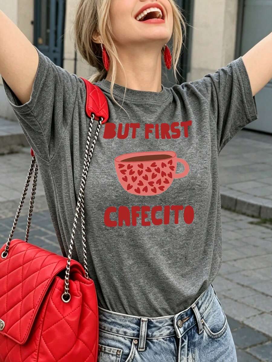SHEIN 1件女款夏季圓領短袖T恤,粉色愛心與咖啡杯英文字母印花,休閒寬鬆百搭,適合夏季、海灘、街頭、日常、工作、辦公室聚會、外出、度假、音樂活動、情人節、派對 - 灰色 - 查看 1