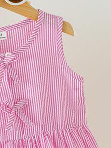 SHEIN Vintaside Kids 女童两件套，采用纹理条纹图案，粉色蝴蝶结装饰无袖上衣和阔腿裤，甜美可爱，夏季休闲装扮。 - 粉色 - 查看 7