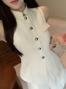 DAZY 女款純色修身領口無袖優雅夏季薄款背心外套，適合度假與校園穿搭 - 白色 - 查看 4