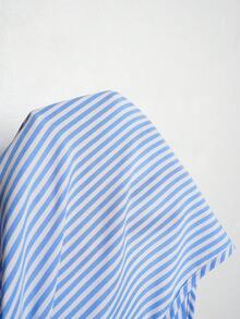 Elenzga Camisa de Moda Listrada sem Mangas Plus Size para Mulheres - Azul e Branco - Visão 8