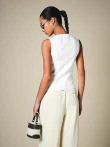 KSTM Sleeveless Cropped Vest Blazer With Front Zip Closure Round Neck Fitted Silhouette Spring Summer Style - Beige - View 2