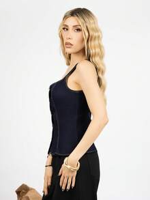 PRISCILA ESCOTO PRISCILA ESCOTO 女士无袖前扣腰部牛仔上衣，休闲夏季款，无袖牛仔上衣，前扣设计，夏季休闲时尚修身优雅风格，个性化单品 - 深色水洗藍 - 查看 6