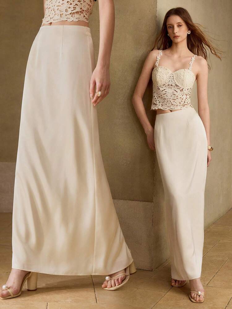WOMEN'S SOLID SPLIT HEM SKIRT