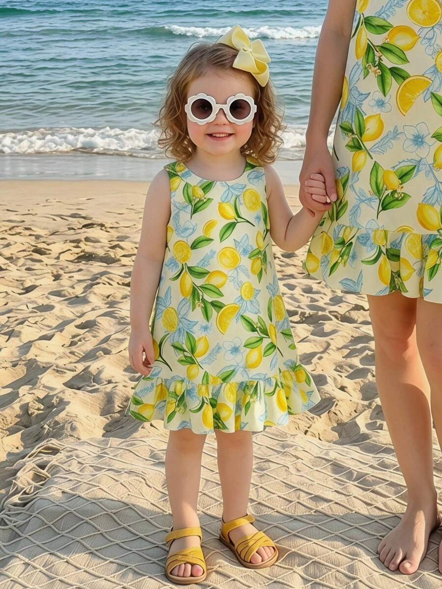 SHEIN Đầm không tay thời trang mùa hè cho bé gái, kiểu dáng thoải mái, in hình quả chanh và cây xanh, thích hợp mặc đi biển. - Màu vàng - Xem 1
