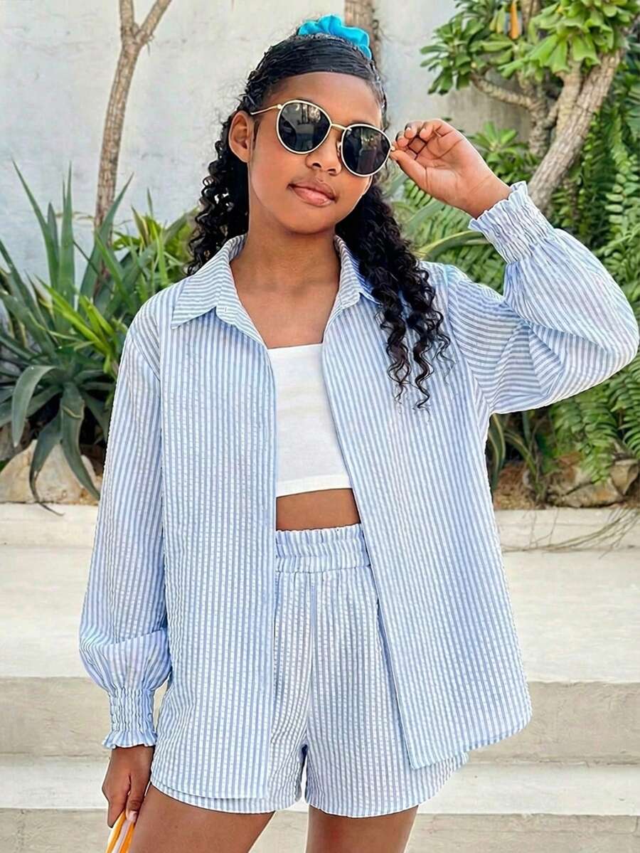 SHEIN 少女休闲日常 Polo 领纹理蓝白条纹衬衫 + 短裤两件套 - 藍白色 - 查看 1