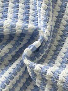 SHEIN Conjunto de top sin mangas texturizado azul y pantalones cortos a cuadros azules para bebé niña, decorado con lazo azul, conjunto esencial para uso diario - Azul - Ver 6
