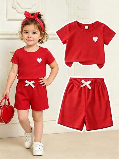 2 piezas Conjunto de camiseta de manga corta con bordado de corazón y pantalones cortos deportivos con cintura elástica de estilo suave y lindo para niñas jóvenes en verano, con textura de gofre respirable, bordado de corazón blanco en el pecho izquierdo + textura sutil a cuadros en todo el conjunto, adecuado para salidas diarias, celebraciones, fiestas de cumpleaños, festivales, vacaciones, vuelta al colegio