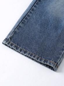 SHEIN Playful Pals Celana Jeans Denim Kasual Anak Perempuan, Serbaguna, Lucu, Motif Pita Jacquard, Saku, Nyaman, Longgar, Lurus, Warna Washed, Cocok untuk Pemakaian Sehari-hari - Light Wash - View 4