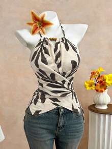 SHEIN Clasi Women's Elegant Leaf Print Halter Neck Tank Top,Beige Summer Boho Vacation Holiday Sleeveless Bow Tie Wood Bead Asymmetric Hem Criss-Cross Slim Top - Apricot - View 3
