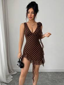 vestido mini de lunares para mujer, con escote en V profundo, busto fruncido, cintura ceñida, abertura alta asimétrica con volantes, espalda descubierta, elegante y sexy, ideal para fiestas, vacaciones y citas, con diseño de malla, parches - Marrón - Ver 5