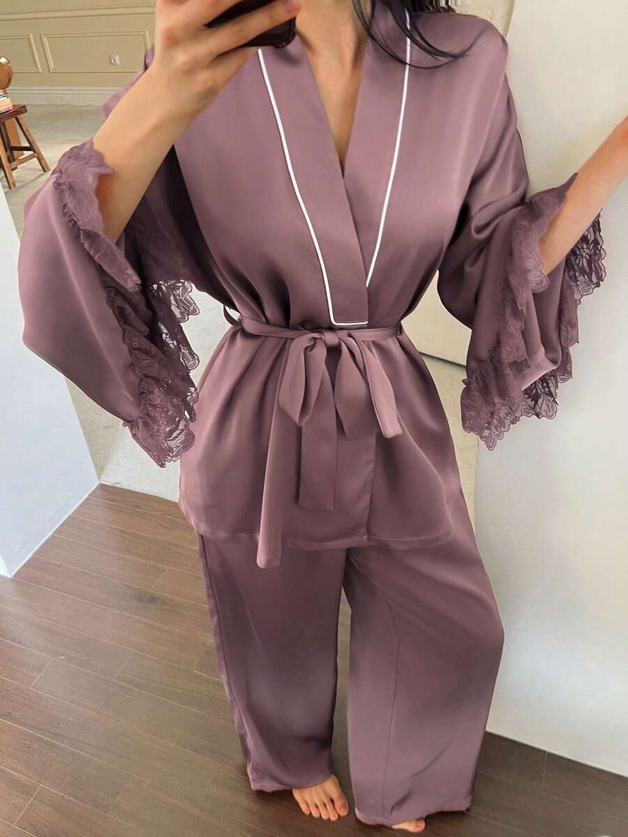 DAZY 两件套优雅撞色蕾丝边袖饰女士睡衣套装 - 淡紫色 - 查看 1