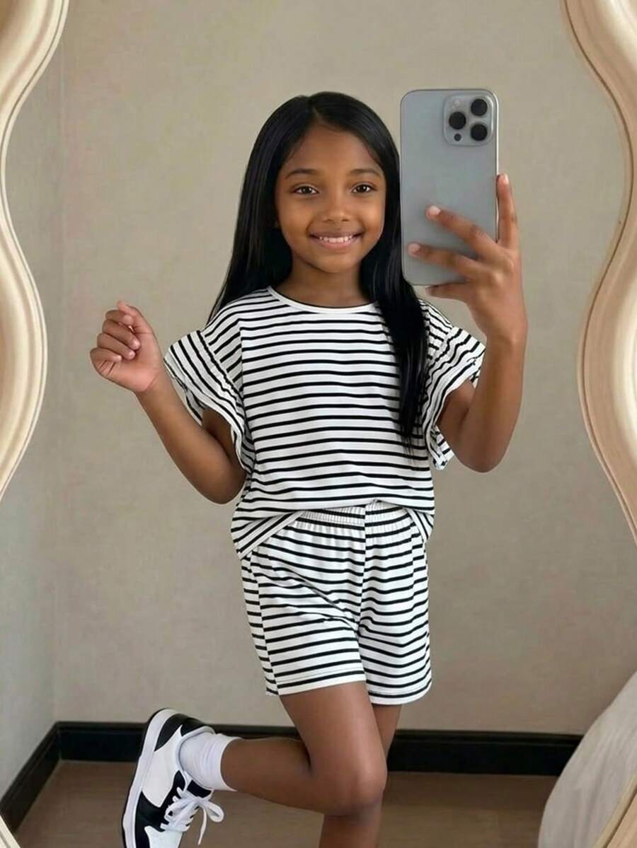 SHEIN 2pcs/Set Young Girl Round Neck Short Sleeve Striped Ruffle Sleeve T-Shirt And Striped Shorts - Black and White - View 1