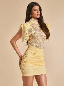 SHEIN BAE Robe en dentelle à col montant, manches à pétales, jaune, pour le printemps/été. Robe courte plissée à la taille, transparente, sexy et douce pour les sorties - Jaune citron - Voir 4